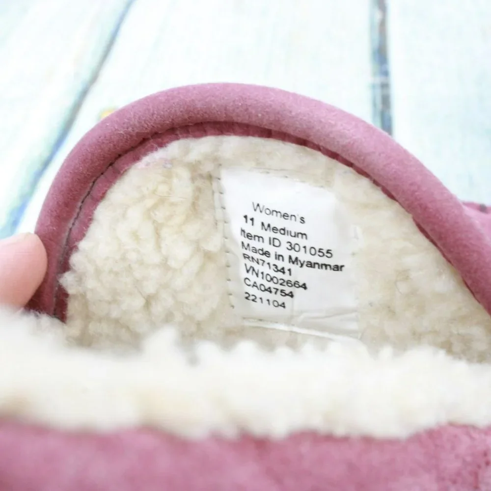 LL Bean Pink Suede Shearling Lined Mountain Moccasin Slippers Size 11 M - Picture 8 of 9
